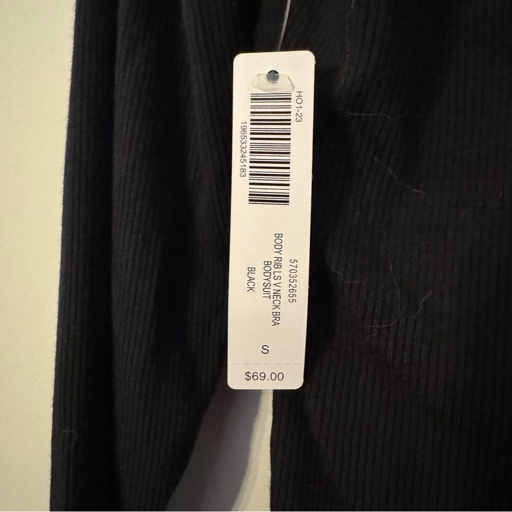 Soma Classic‎ Black V-Neck Bodysuit (A2-12) - Picture 4 of 5